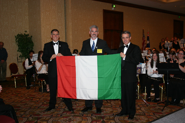 Italy Flag Waving. left Italian+flag+1914