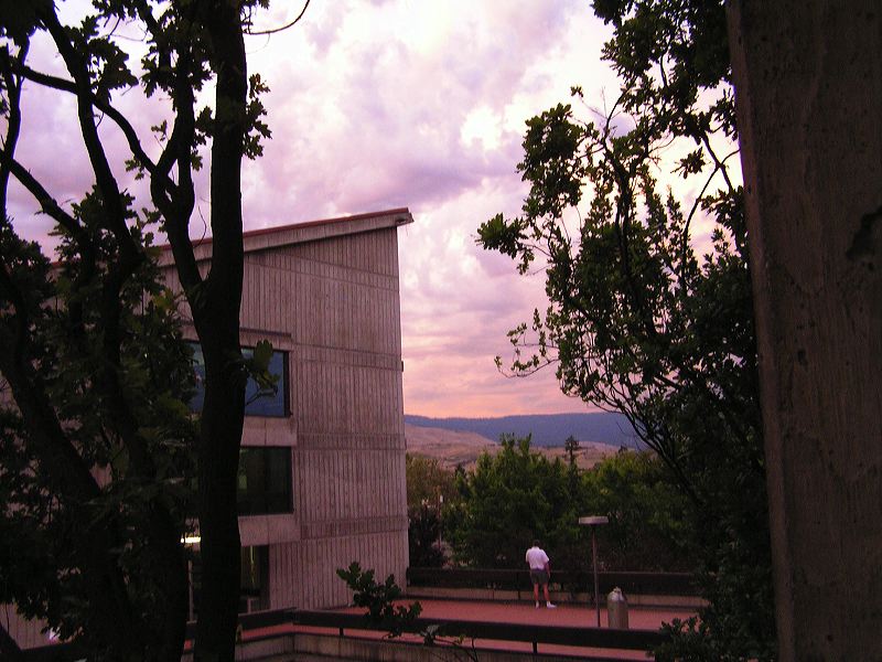 062804e_010.jpg